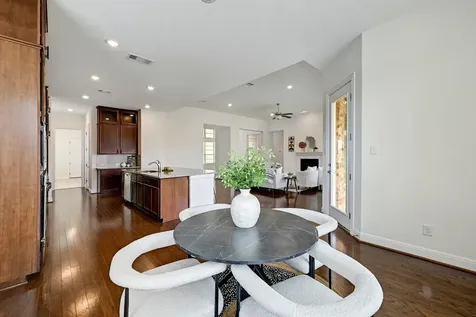 5704 Monrovia Lane Pflugerville TX 78660