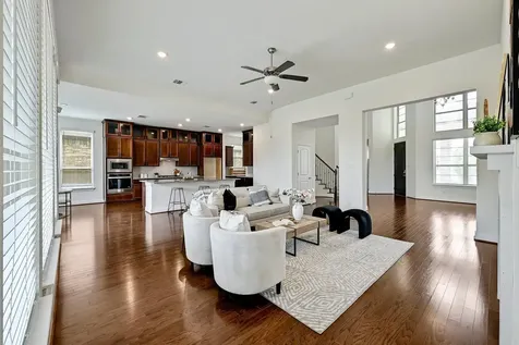 5704 Monrovia Lane Pflugerville TX 78660