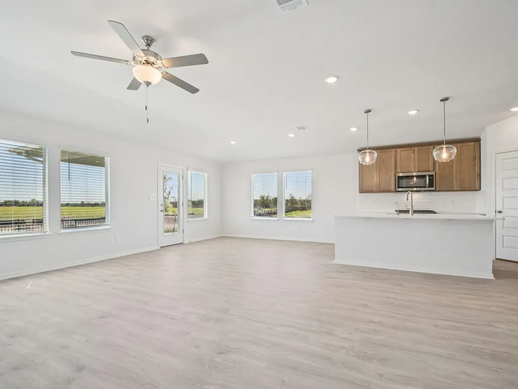 17128 Loch Road Pflugerville TX 78660