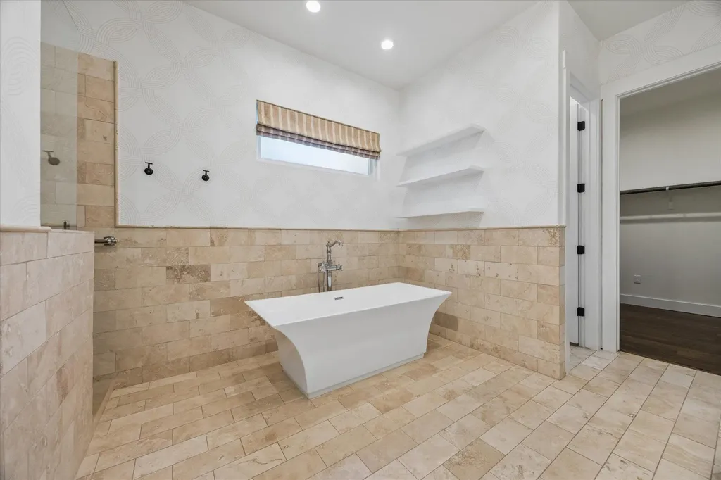 1899 Trebled Waters Trail Dripping Springs TX 78619