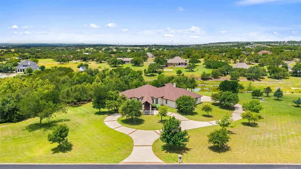 208 Hacienda Place Dripping Springs TX 78620