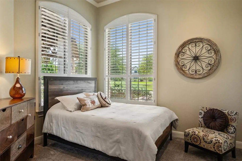 208 Hacienda Place Dripping Springs TX 78620