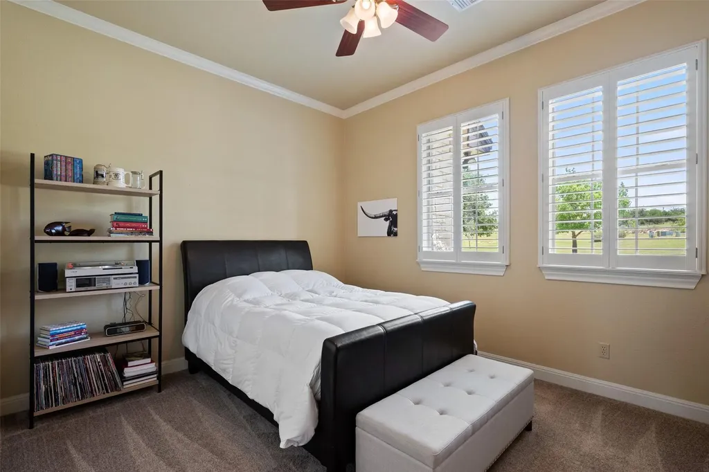 208 Hacienda Place Dripping Springs TX 78620