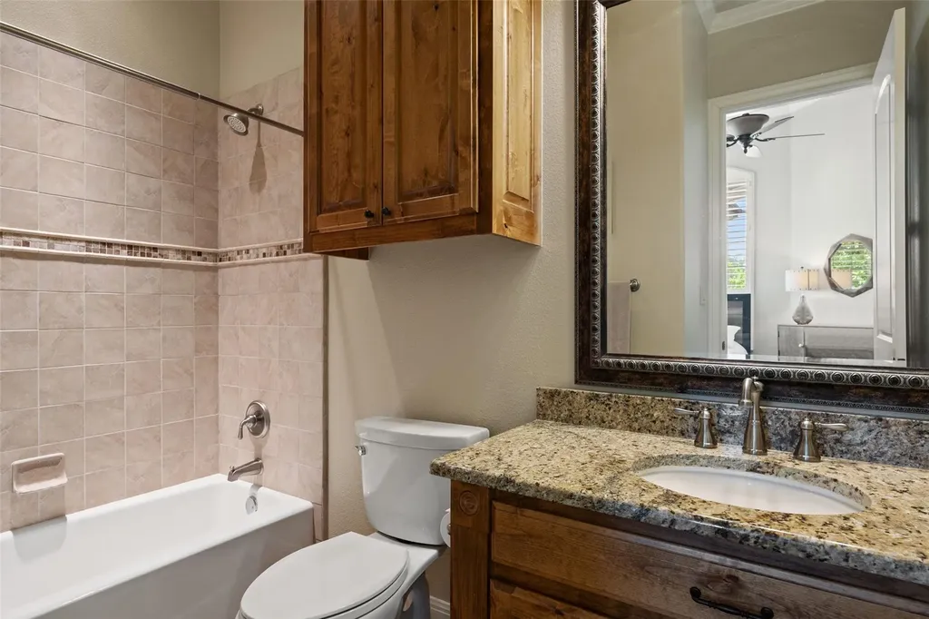 208 Hacienda Place Dripping Springs TX 78620