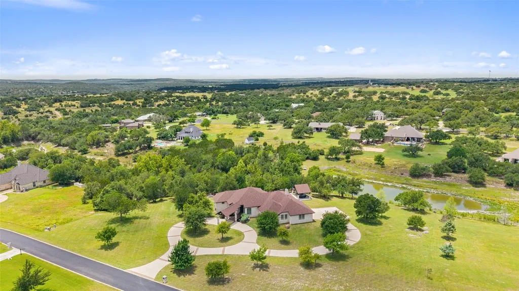 208 Hacienda Place Dripping Springs TX 78620