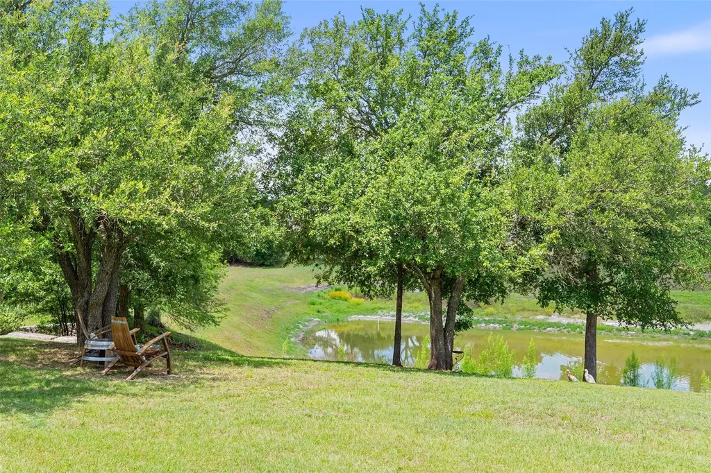 208 Hacienda Place Dripping Springs TX 78620