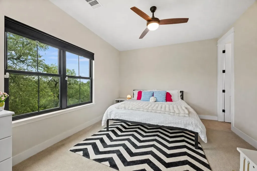 169 Golden Eagle Lane Dripping Springs TX 78620