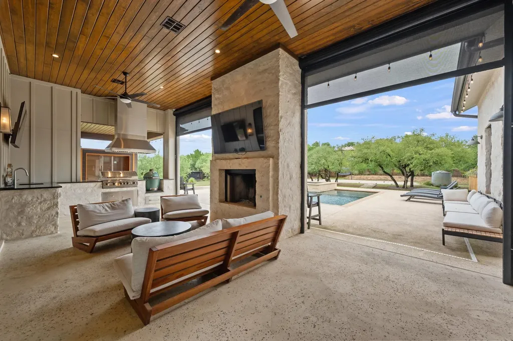 169 Golden Eagle Lane Dripping Springs TX 78620