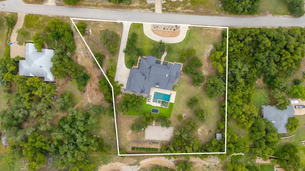 169 Golden Eagle Lane Dripping Springs TX 78620
