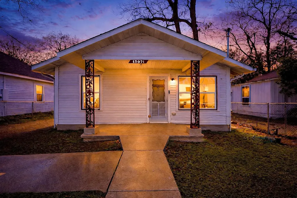 1507 1/2 Holly Street Austin TX 78702