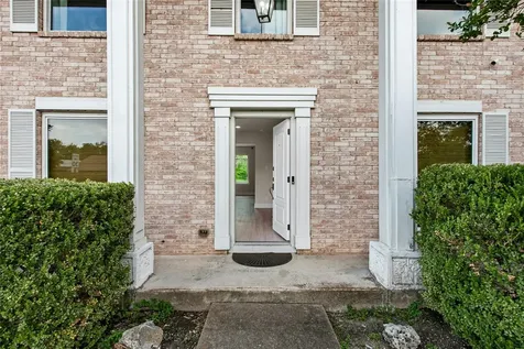 10101 Parkfield Drive Austin TX 78758