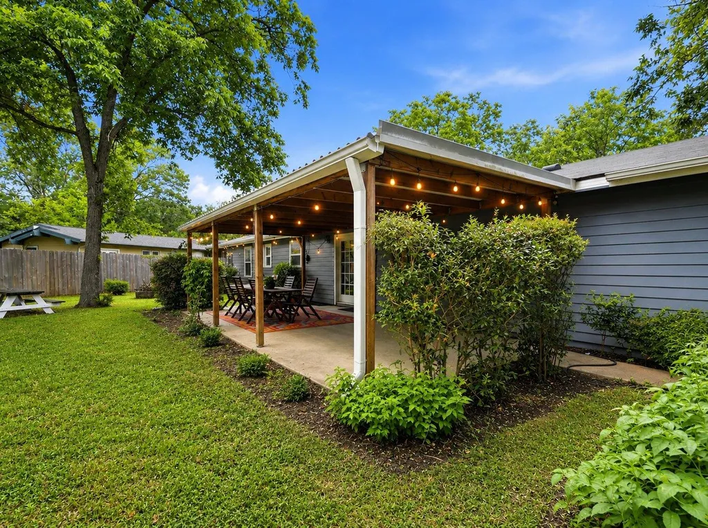 6203 Brookside Drive Austin TX 78723