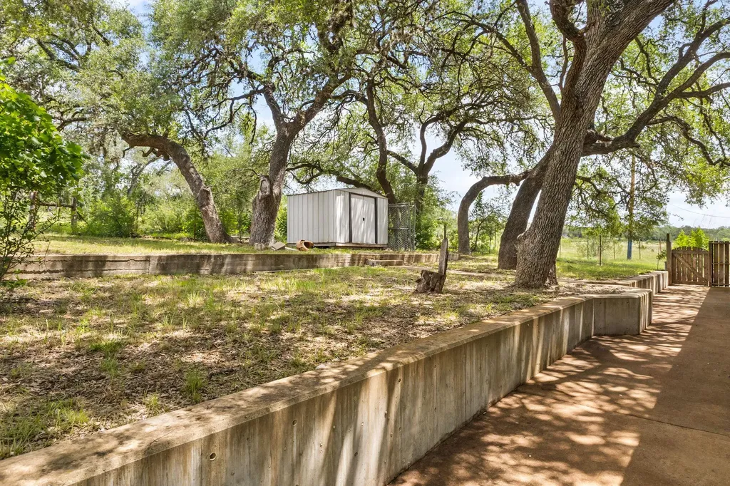 600 Windrush Canyon Lake TX 78133