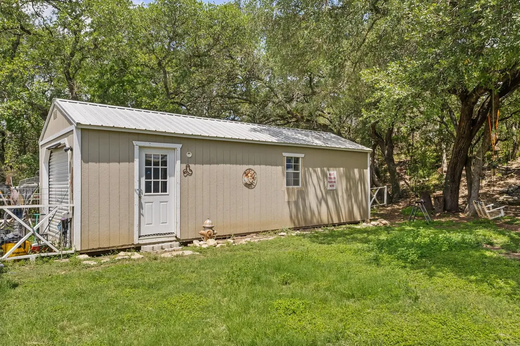 600 Windrush Canyon Lake TX 78133