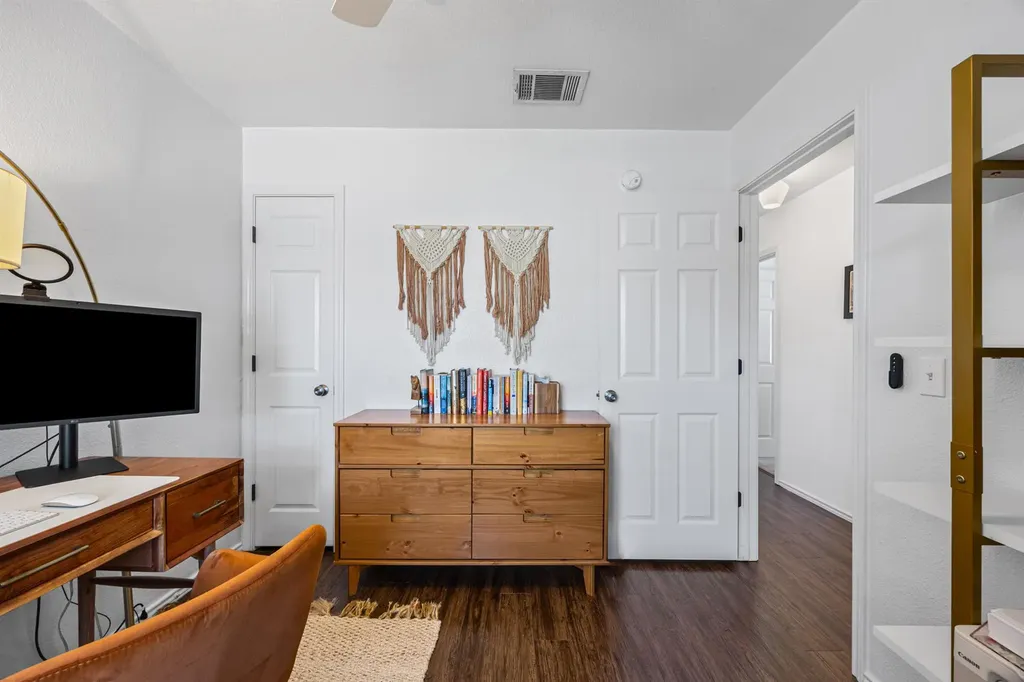 6809 Sabrina Drive Austin TX 78747
