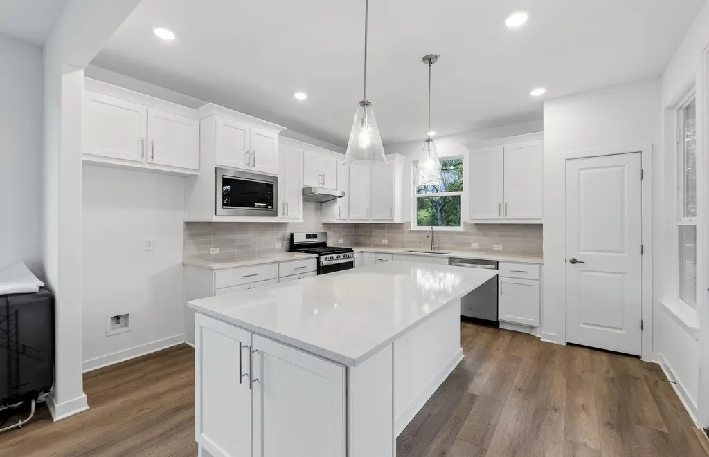 1002 Martingale Street Georgetown TX 78633