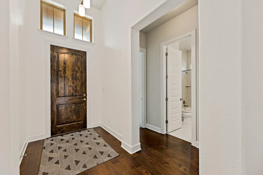 912 Isaias Drive Leander TX 78641