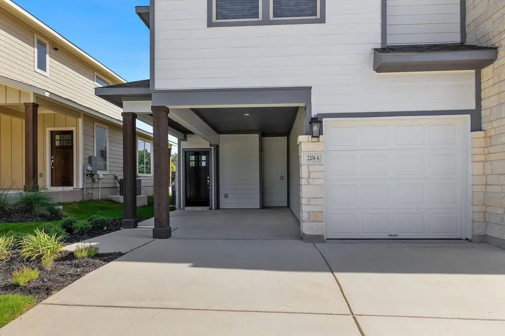 2204A Cornfield Drive Pflugerville TX 78660