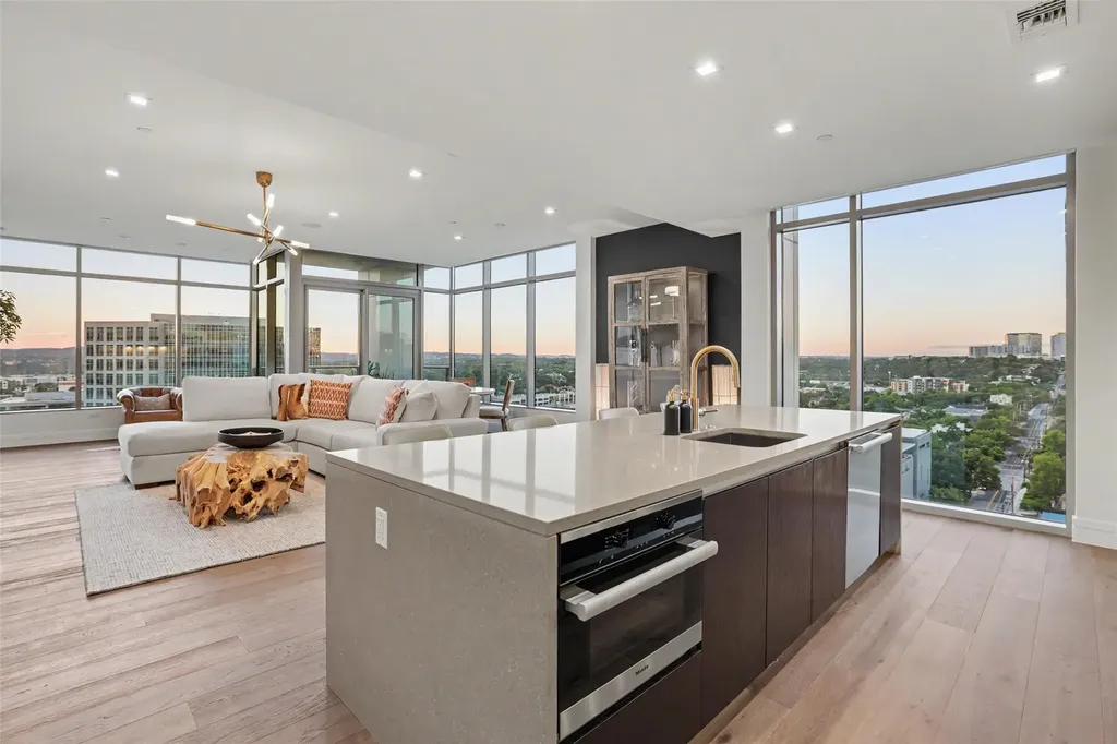501 West Avenue Austin TX 78701