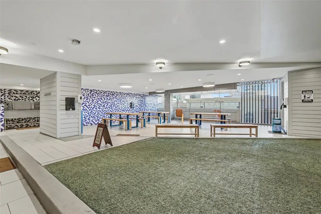 501 West Avenue Austin TX 78701