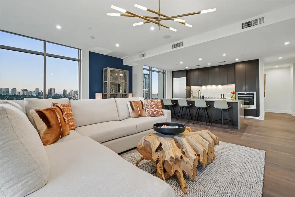 501 West Avenue Austin TX 78701