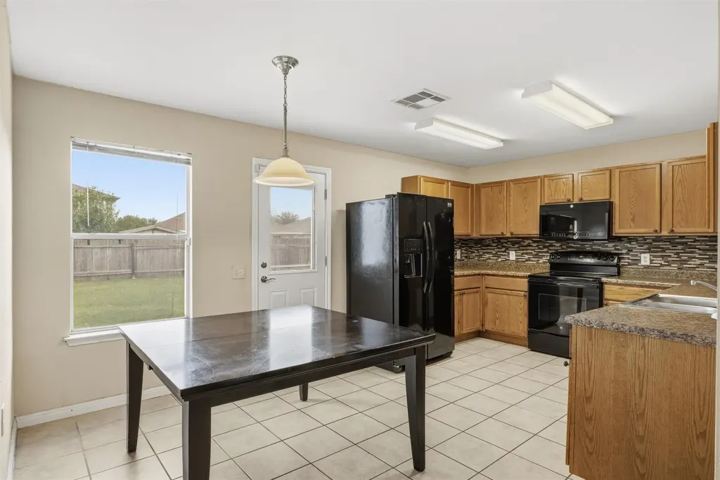 12909 Noche Clara Drive Del Valle TX 78617
