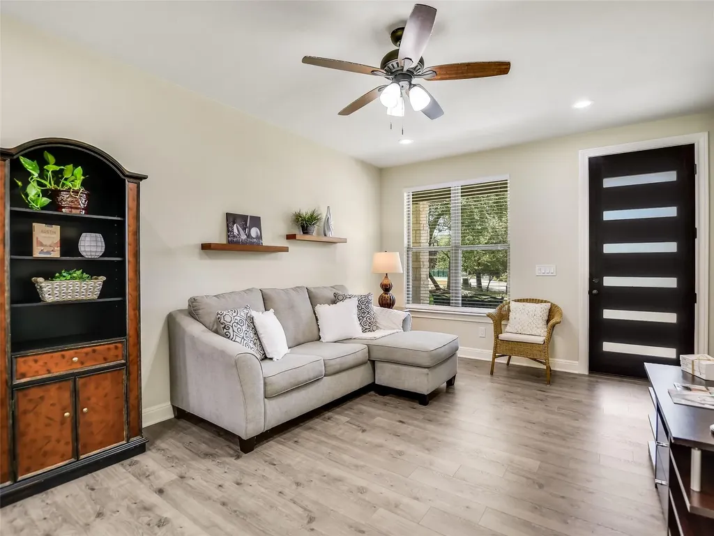 18803 Hogan Circle Lago Vista TX 78645