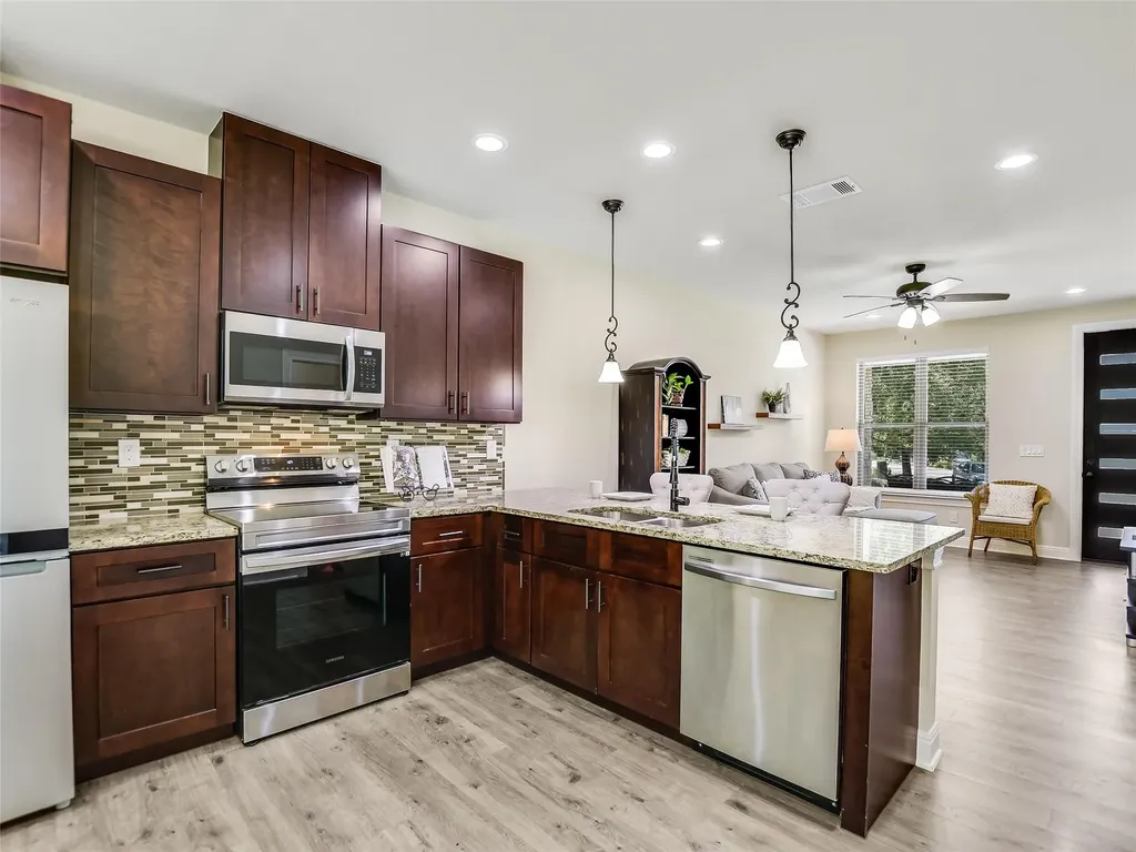 18803 Hogan Circle Lago Vista TX 78645