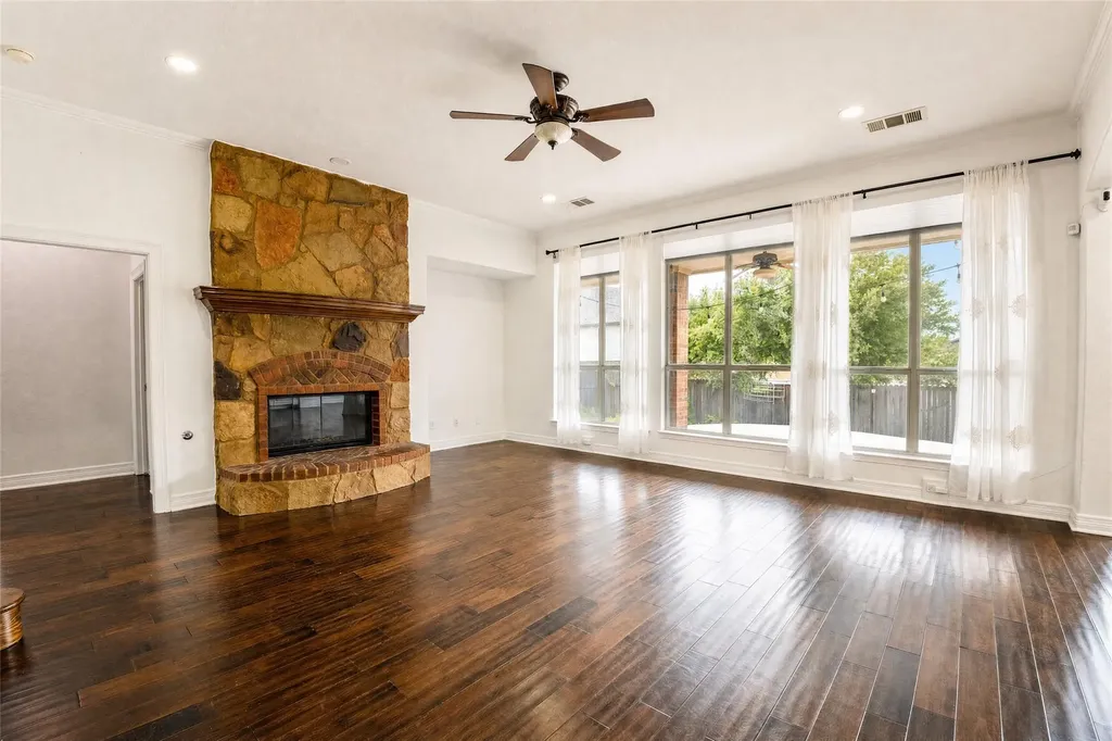 2260 Fernspring Drive Round Rock TX 78665