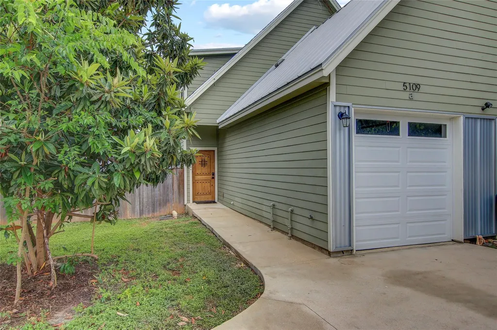 5109 Lott Avenue Austin TX 78721