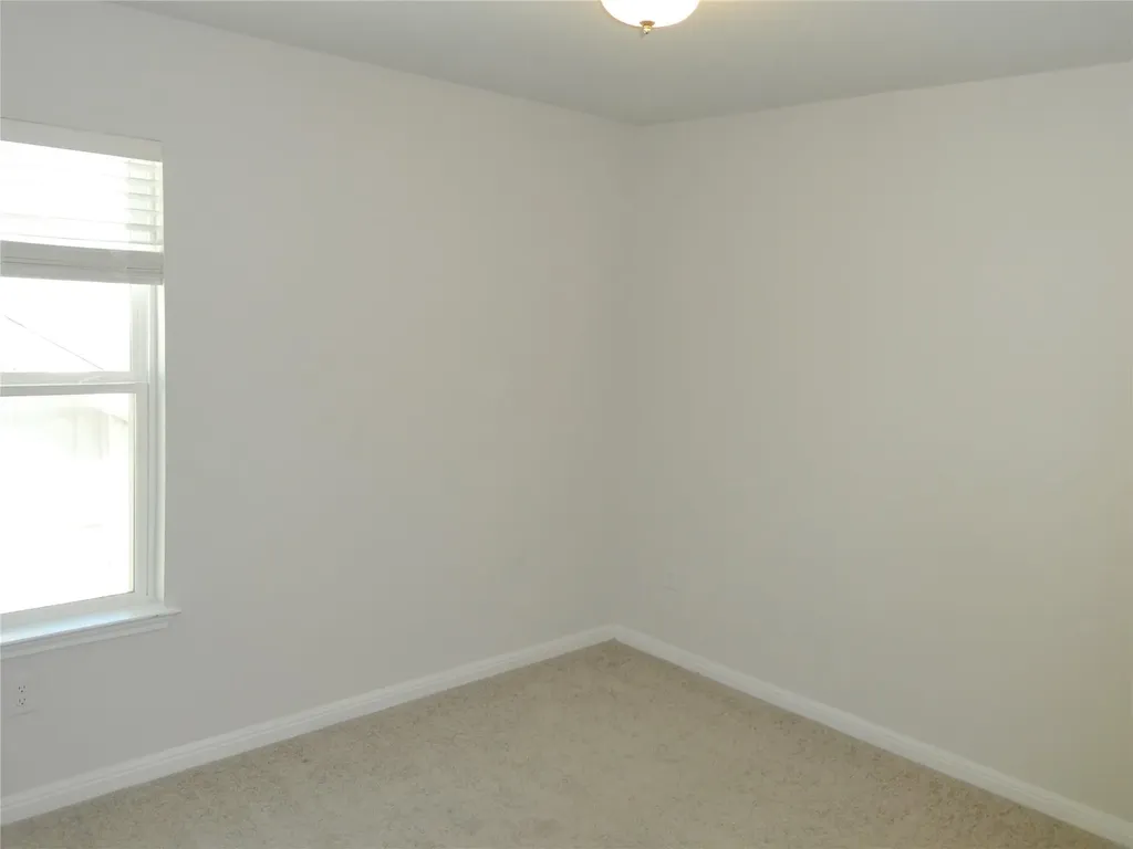 10906 Sentinel Drive Austin TX 78747