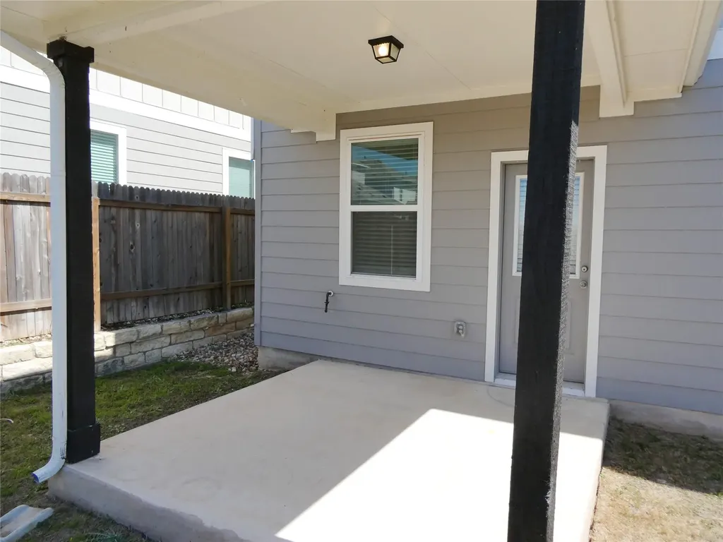 10906 Sentinel Drive Austin TX 78747