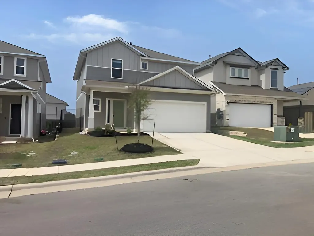10906 Sentinel Drive Austin TX 78747