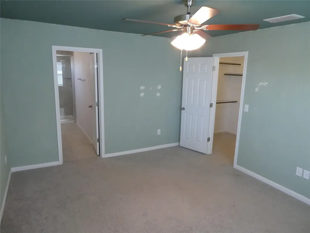 10906 Sentinel Drive Austin TX 78747
