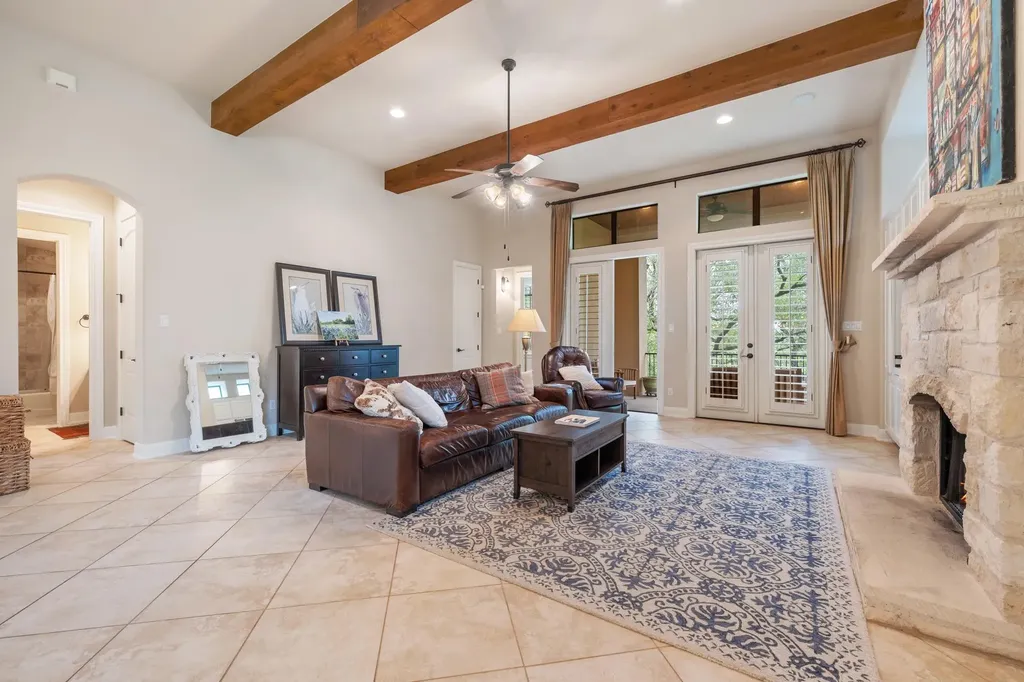 2813 University Club Drive Austin TX 78732