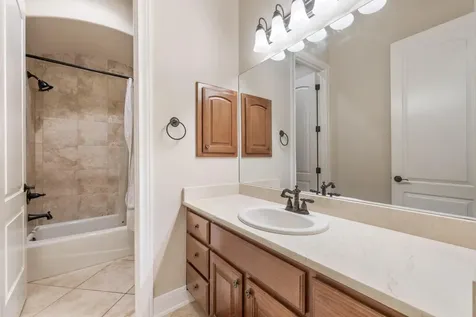 2813 University Club Drive Austin TX 78732