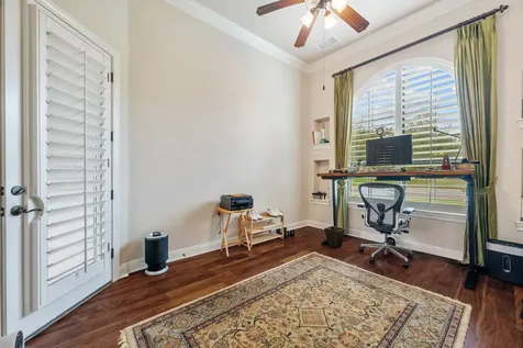 2813 University Club Drive Austin TX 78732
