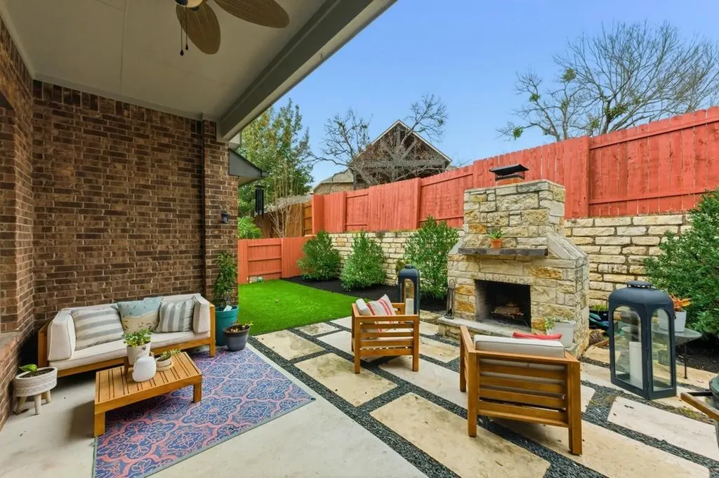5425 Cherokee Draw Road Austin TX 78738