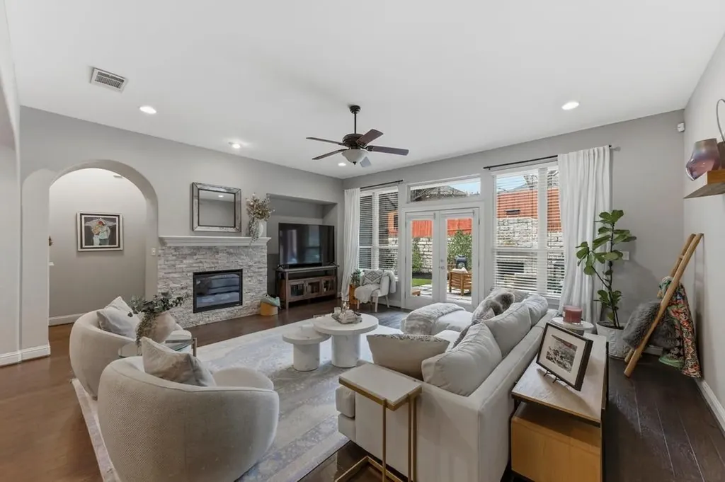 5425 Cherokee Draw Road Austin TX 78738