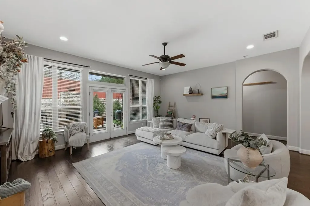 5425 Cherokee Draw Road Austin TX 78738
