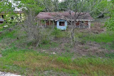 2603 Tx-71 Highway La Grange TX 78945