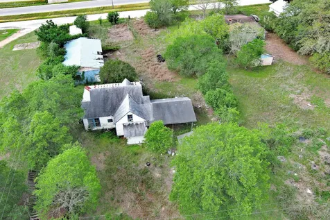 2603 Tx-71 Highway La Grange TX 78945