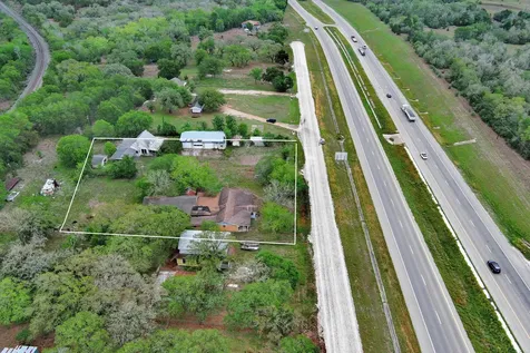 2603 Tx-71 Highway La Grange TX 78945
