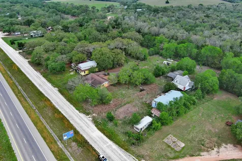 2603 Tx-71 Highway La Grange TX 78945