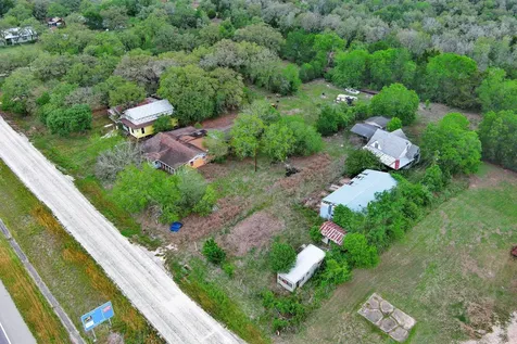 2603 Tx-71 Highway La Grange TX 78945