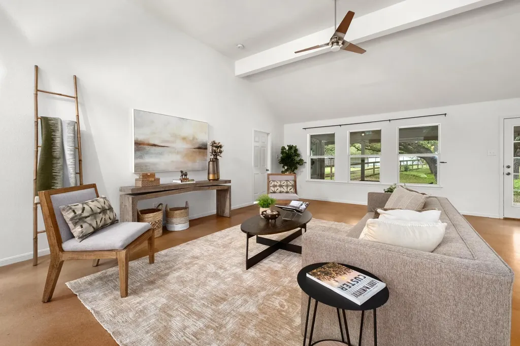 9104 Elm Creek Cove Austin TX 78736