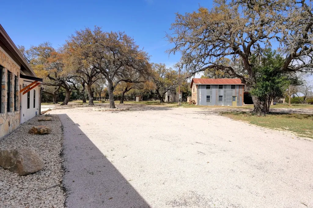 1668 Rocky Road Blanco TX 78606