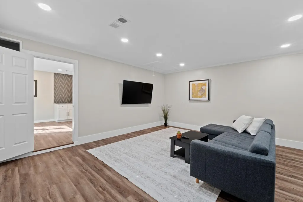 11811 Rotherham Drive Austin TX 78753