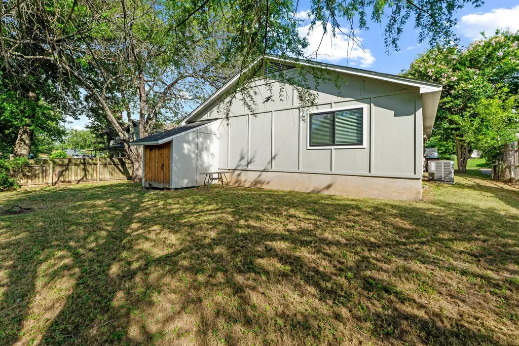 11811 Rotherham Drive Austin TX 78753
