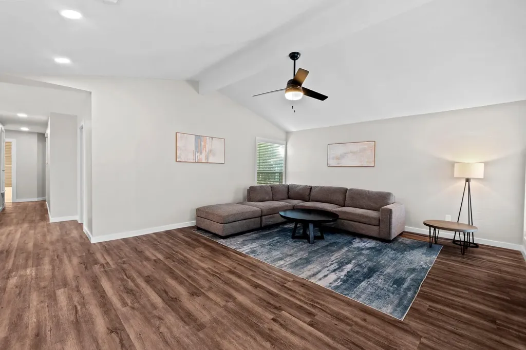 11811 Rotherham Drive Austin TX 78753
